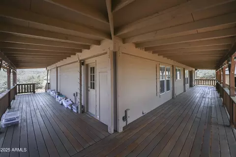 17985 E Hunters Ln, Dewey, AZ 86327 photo 4