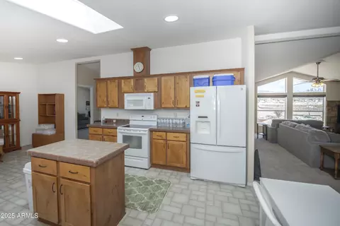 17985 E Hunters Ln, Dewey, AZ 86327 photo 13