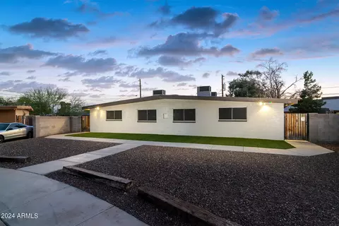 914 S Kenwood Cir, Tempe, AZ 85281
