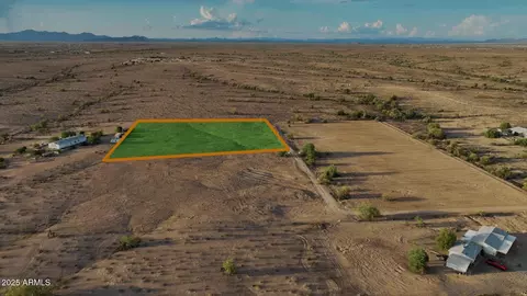5 N Nn N 348th Ave #LOT 5, Tonopah, AZ 85354