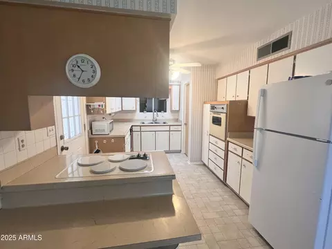 Kitchen - 5246 E Butte St, Mesa, AZ 85205 photo 1 of 7
