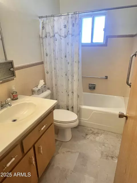 Bath - 5246 E Butte St, Mesa, AZ 85205 photo 5 of 6