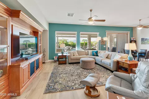 Living - 4267 E Ficus Way, Gilbert, AZ 85298 photo 2 of 3