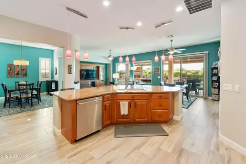 Kitchen - 4267 E Ficus Way, Gilbert, AZ 85298 photo 5 of 5