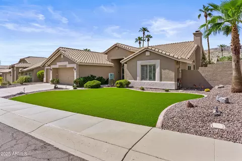 330 E South Fork Dr, Phoenix, AZ 85048 photo 2