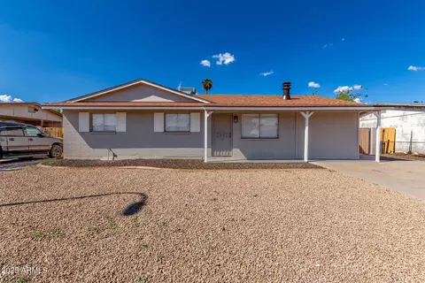 4640 W Caron St, Glendale, AZ 85302