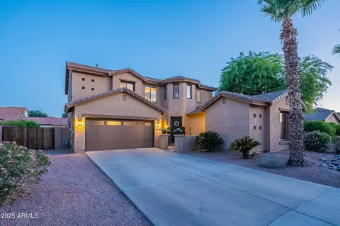 3901 E Packard Dr, Gilbert, AZ 85298