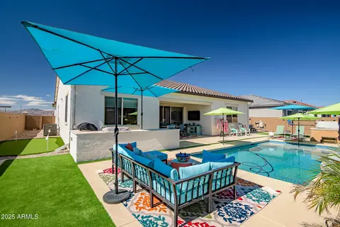 17160 W Mariposa Grande Blvd, Surprise, AZ 85387
