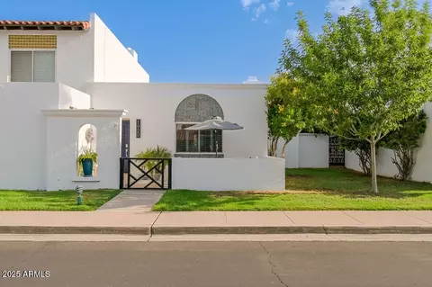 1920 E Medlock Dr, Phoenix, AZ 85016 photo 2
