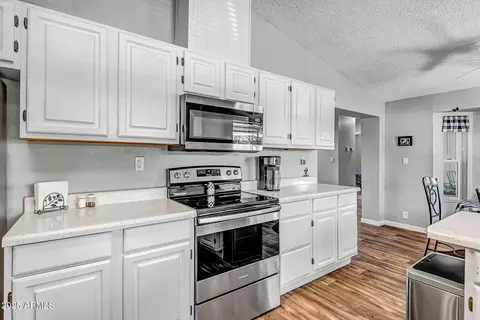 3901 E Pinnacle Peak Rd #323, Phoenix, AZ 85050 photo 2