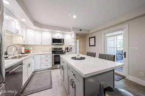 7800 E Lincoln Dr #1080, Scottsdale, AZ 85250