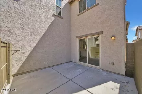 Exterior - 3941 E Cat Balue Dr, Phoenix, AZ 85050 photo 3 of 4