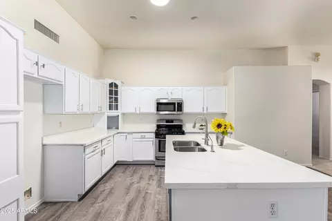 2233 S Nielson St, Gilbert, AZ 85295 photo 8