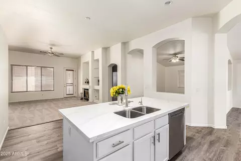 2233 S Nielson St, Gilbert, AZ 85295 photo 9