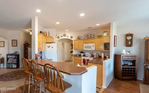 Kitchen - 7072 S Ridling Dr, Hereford, AZ 85615 photo 2 of 6