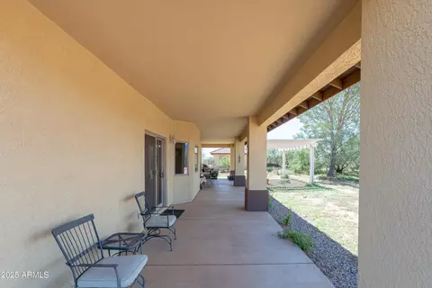 Exterior - 7072 S Ridling Dr, Hereford, AZ 85615 photo 6 of 13