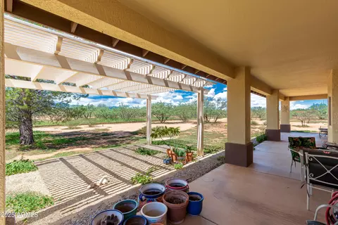 Exterior - 7072 S Ridling Dr, Hereford, AZ 85615 photo 8 of 13
