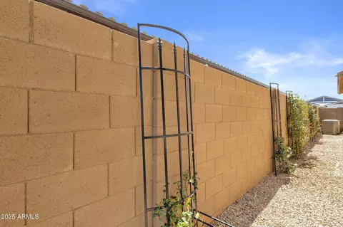 Exterior - 4336 E Austin Dr E, Gilbert, AZ 85296 photo 7 of 24