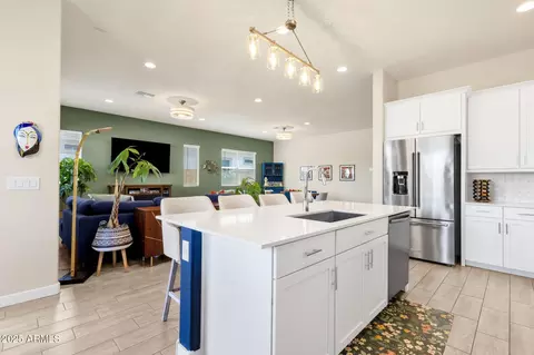 Kitchen - 4336 E Austin Dr E, Gilbert, AZ 85296 photo 3 of 5
