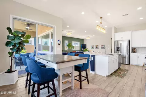 Dining - 4336 E Austin Dr E, Gilbert, AZ 85296 photo 4 of 4