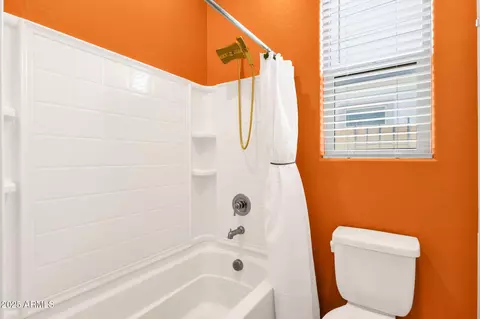 Bath - 4336 E Austin Dr E, Gilbert, AZ 85296 photo 4 of 5