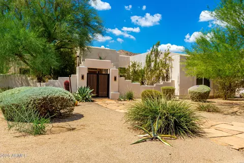Exterior - 11626 S Tonalea Dr, Phoenix, AZ 85044 photo 7 of 21