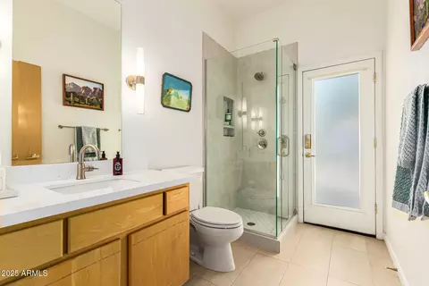 Bath - 11626 S Tonalea Dr, Phoenix, AZ 85044 photo 6 of 6