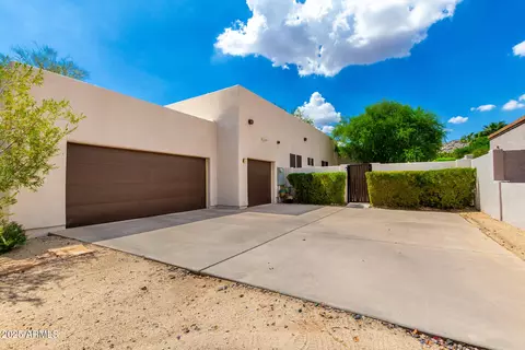 Exterior - 11626 S Tonalea Dr, Phoenix, AZ 85044 photo 10 of 21