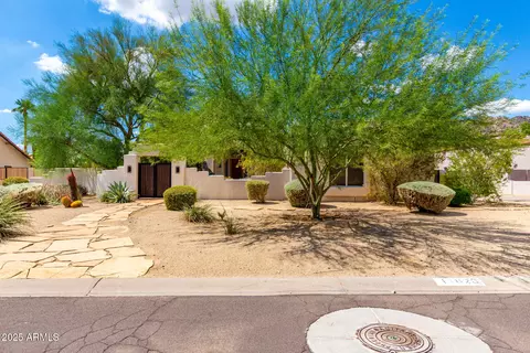 Exterior - 11626 S Tonalea Dr, Phoenix, AZ 85044 photo 4 of 21
