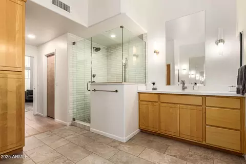Bath - 11626 S Tonalea Dr, Phoenix, AZ 85044 photo 3 of 6