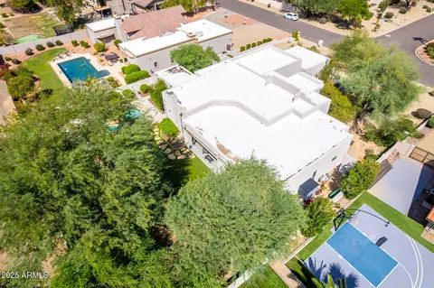 View/Area - 11626 S Tonalea Dr, Phoenix, AZ 85044 photo 7 of 15