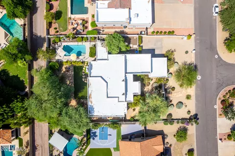 View/Area - 11626 S Tonalea Dr, Phoenix, AZ 85044 photo 9 of 15