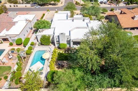 View/Area - 11626 S Tonalea Dr, Phoenix, AZ 85044 photo 5 of 15