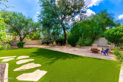 Exterior - 11626 S Tonalea Dr, Phoenix, AZ 85044 photo 18 of 21