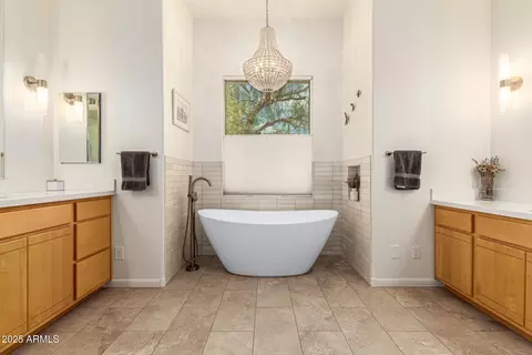 Bath - 11626 S Tonalea Dr, Phoenix, AZ 85044 photo 1 of 6