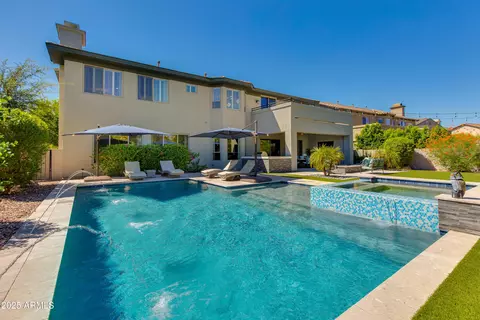 Exterior - 3732 E Maffeo Rd, Phoenix, AZ 85050 photo 7 of 16