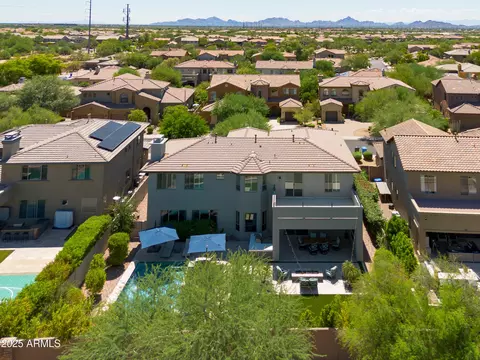 View/Area - 3732 E Maffeo Rd, Phoenix, AZ 85050 photo 2 of 13