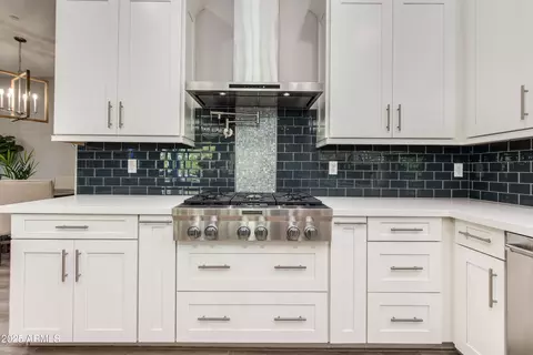 Kitchen - 3732 E Maffeo Rd, Phoenix, AZ 85050 photo 2 of 5