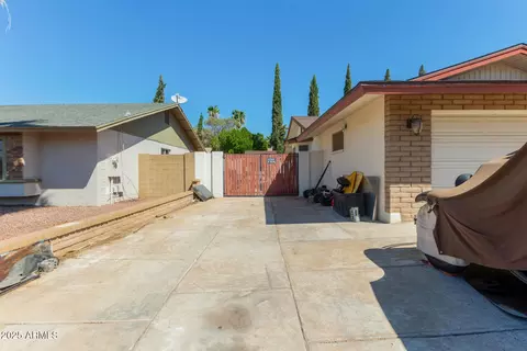 6250 E Grandview Cir, Mesa, AZ 85205 photo 3