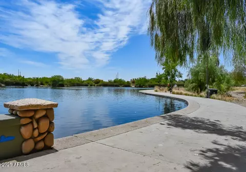 View/Area - 1426 E Redfield Rd, Gilbert, AZ 85234 photo 2 of 4