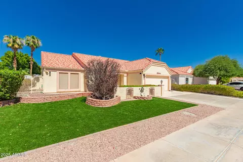 Exterior - 1426 E Redfield Rd, Gilbert, AZ 85234 photo 4 of 8