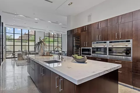 Kitchen - 5817 N 45th St, Phoenix, AZ 85018 photo 3 of 7