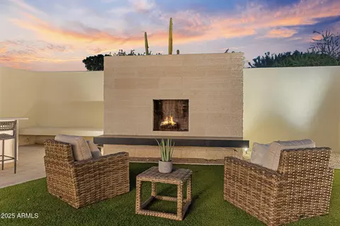 Exterior - 5817 N 45th St, Phoenix, AZ 85018 photo 6 of 10