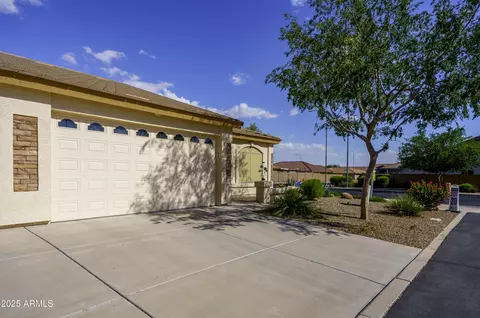Exterior - 10960 E Monte Ave #101, Mesa, AZ 85209 photo 2 of 5