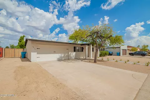 3016 E Larkspur Dr, Phoenix, AZ 85032 photo 2