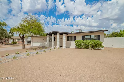 3016 E Larkspur Dr, Phoenix, AZ 85032