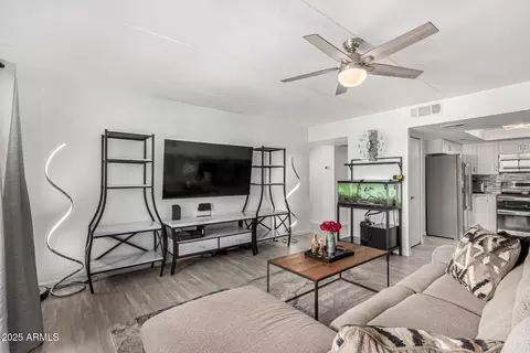 7920 E Camelback Rd #409, Scottsdale, AZ 85251