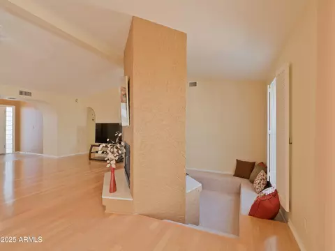Living - 1216 E Winged Foot Rd, Phoenix, AZ 85022 photo 3 of 4