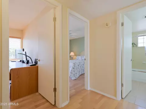 Entry Way - 1216 E Winged Foot Rd, Phoenix, AZ 85022 photo 4 of 6