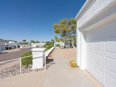 Exterior - 1216 E Winged Foot Rd, Phoenix, AZ 85022 photo 3 of 12